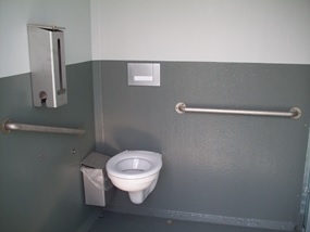 Diverse rvs onderdelen invalide - toilet